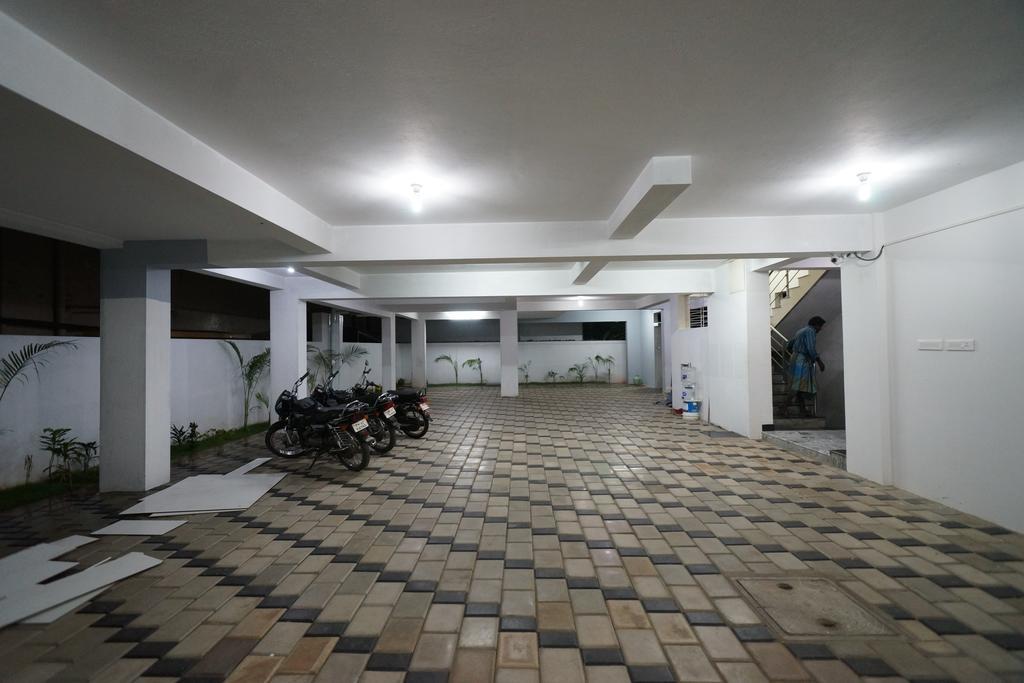 Krishna Vibe Service Apartment Tiruchirappalli Extérieur photo
